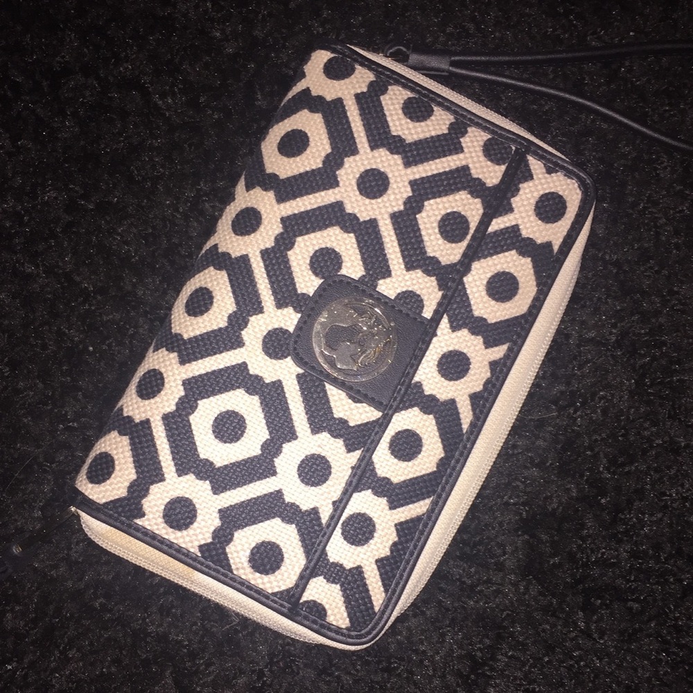 Wristlets/Wallet
